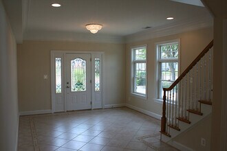 801 N Florida St, Unit 3-SharedBath-Left in Arlington, VA - Foto de edificio - Building Photo