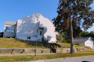 1831 S 60th St in Omaha, NE - Building Photo - Building Photo