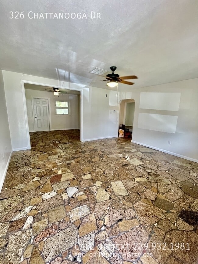 326 Chattanooga Dr in Ft. Myers, FL - Building Photo - Building Photo