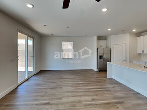 6465 Aspen Mountain Ave in Las Vegas, NV - Building Photo - Building Photo