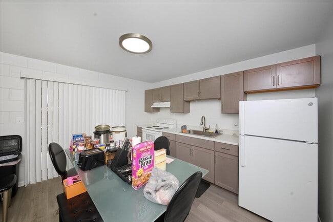 300 Marlene Ct in Wauconda, IL - Building Photo - Building Photo