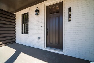 1038 Windsor Dr in Birmingham, AL - Building Photo - Building Photo