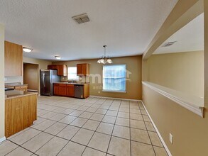 1461 Whooping Dr in Groveland, FL - Foto de edificio - Building Photo