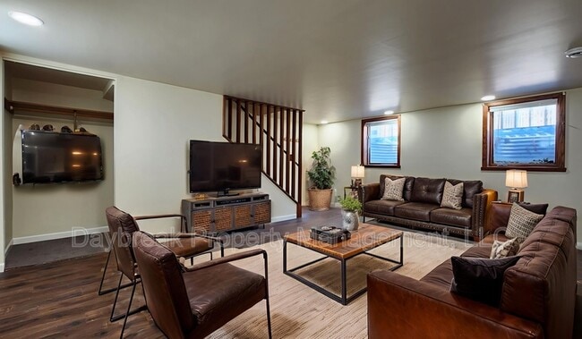 property at 1117 2nd Ave S