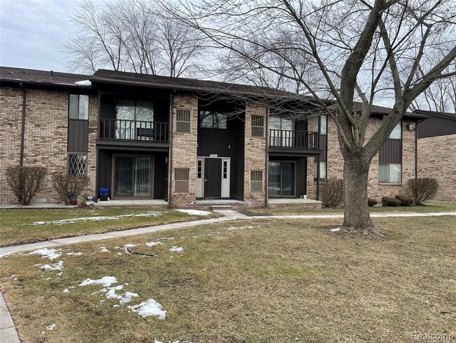 property at 256 E Thirteen Mile Rd