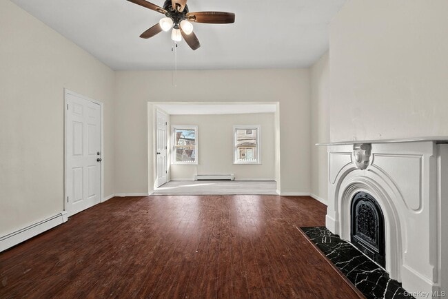 11 Lafayette Pl in Yonkers, NY - Foto de edificio - Building Photo