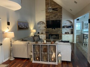 343 Ironhill Trce in Woodstock, GA - Building Photo - Building Photo