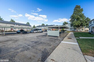 2012 Orchard Crest St in Shelby Township, MI - Building Photo - Building Photo