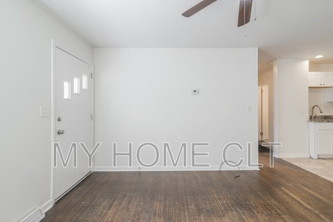 1024 Houston St in Gastonia, NC - Building Photo - Building Photo