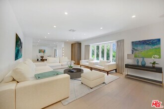 344 S Roxbury Dr in Beverly Hills, CA - Building Photo - Building Photo