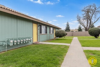 3112 Denver Ave in Merced, CA - Building Photo - Building Photo