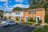 Terrace View Apartments in Colonial Heights, VA - Building Photo - Building Photo