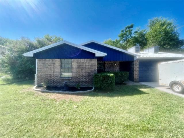 property at 1729 W Doyle St