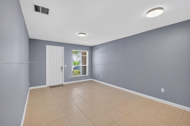 14747 SW 25th Ln in Miami, FL - Building Photo - Building Photo