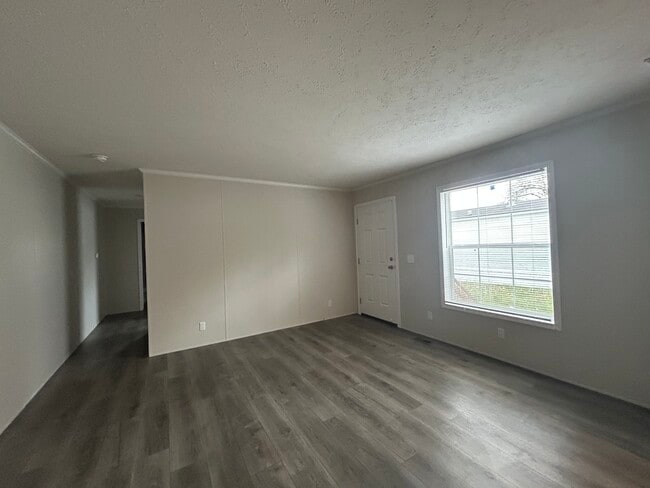 11424 Oakgrove Dr in Fenton, MI - Building Photo - Building Photo