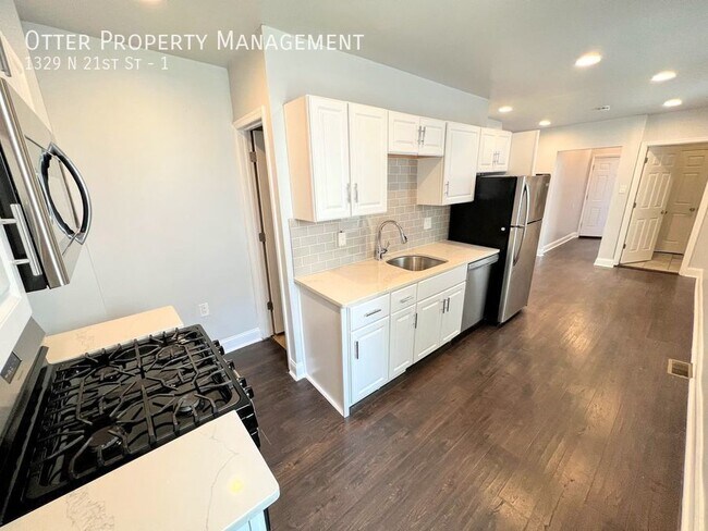 1329 N 21st St in Philadelphia, PA - Building Photo - Building Photo