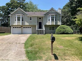 3597 Chinaberry Ln in Snellville, GA - Building Photo