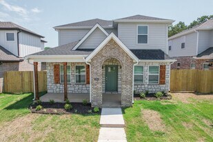 584 N Salem Rd in Fayetteville, AR - Building Photo