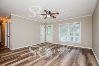 2514 Vinton Dr in Dallas, NC - Building Photo - Building Photo