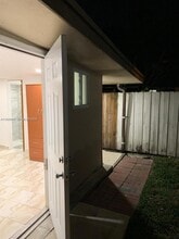 20811 NW Miami Pl in Miami, FL - Building Photo - Building Photo