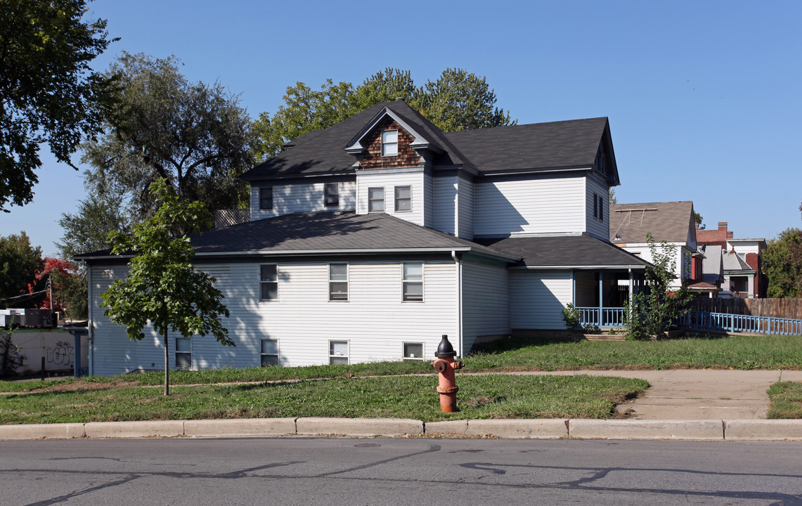 3119-3125 Peery Ave in Kansas City, MO - Building Photo