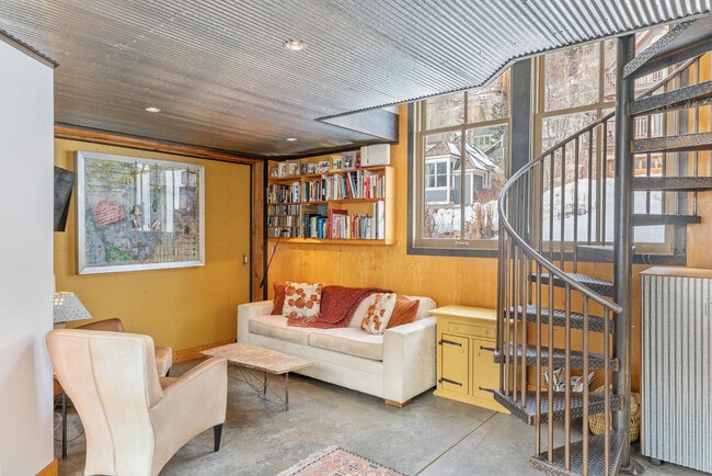 property at 216 E Galena Ave