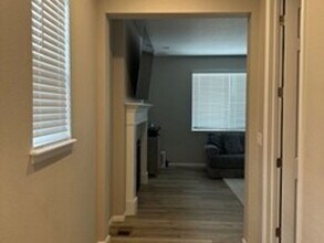 21045 E Radcliff Pl in Aurora, CO - Building Photo - Building Photo