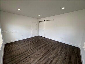 3237 SW 4th St in Miami, FL - Building Photo - Building Photo