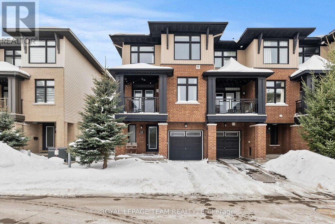 88 Stockholm Private in Ottawa, ON - Building Photo