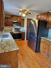 18717 Flower Hill Way in Gaithersburg, MD - Building Photo - Building Photo