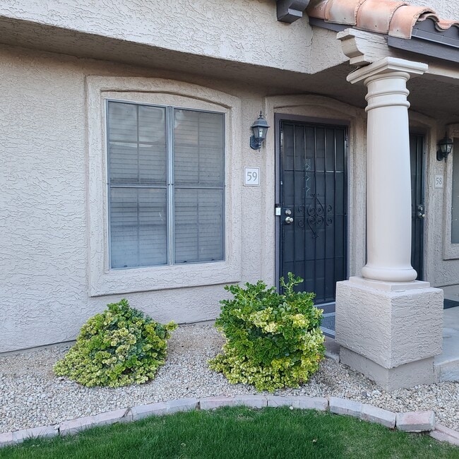 3491 N Arizona Ave, Unit 59 in Chandler, AZ - Building Photo - Building Photo