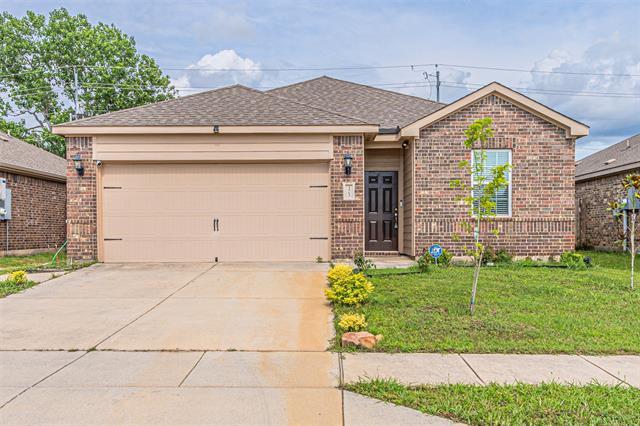 323 Cedar Crk Dr in Princeton, TX - Building Photo