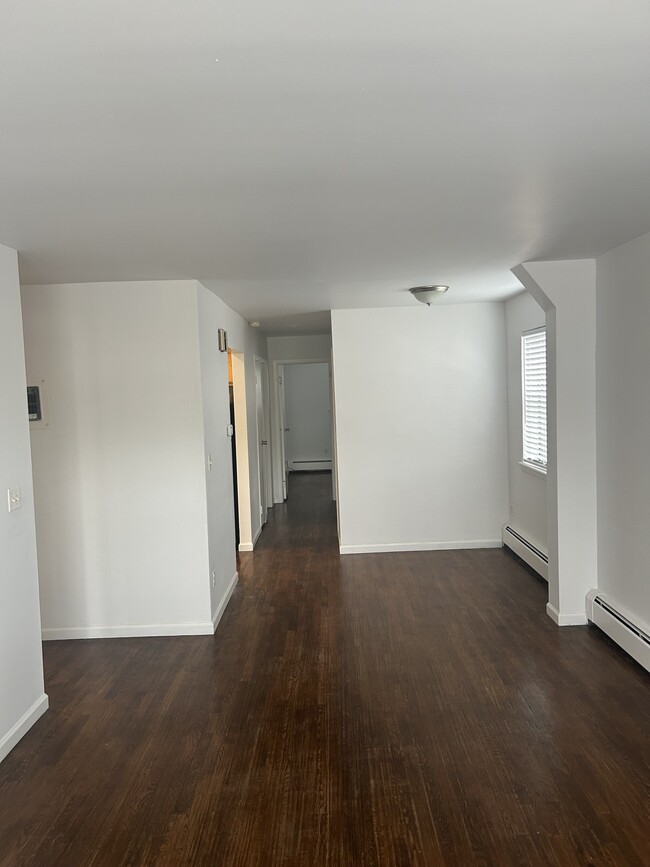 35 Sunset Ave, Unit 1 in Bayonne, NJ - Building Photo - Building Photo