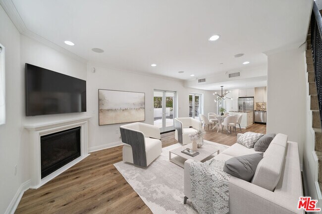 1529 S Beverly Dr in Los Angeles, CA - Building Photo - Building Photo