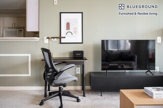 450 Massachusetts Ave NW, Unit SI FL13-ID4 in Washington, DC - Building Photo - Building Photo