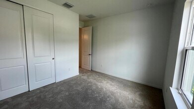 584 Ranch Oak Cir in Port St. Lucie, FL - Building Photo - Building Photo