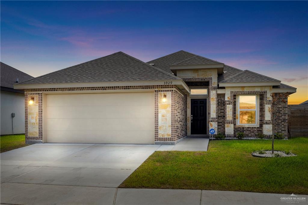 22 Burr Dr in Edinburg, TX - Building Photo