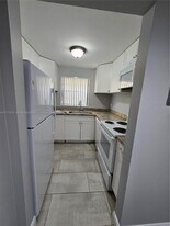 11262 Royal Palm Blvd in Coral Springs, FL - Building Photo