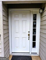 1674 Wynndowne Trail in Smyrna, GA - Building Photo