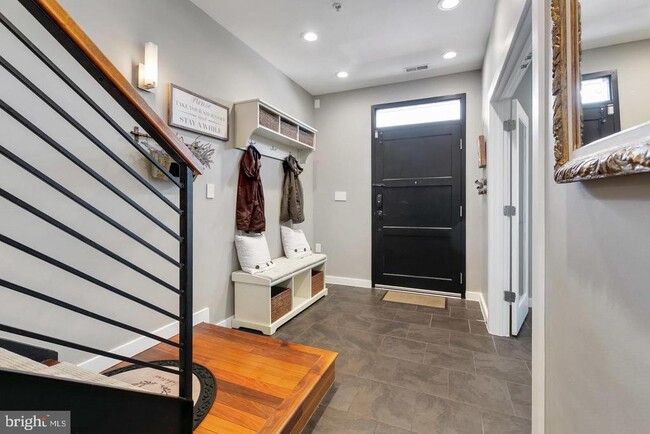 927 S Conkling St in Baltimore, MD - Building Photo - Building Photo