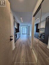 28 Interchange Wy in Vaughan, ON - Building Photo - Building Photo