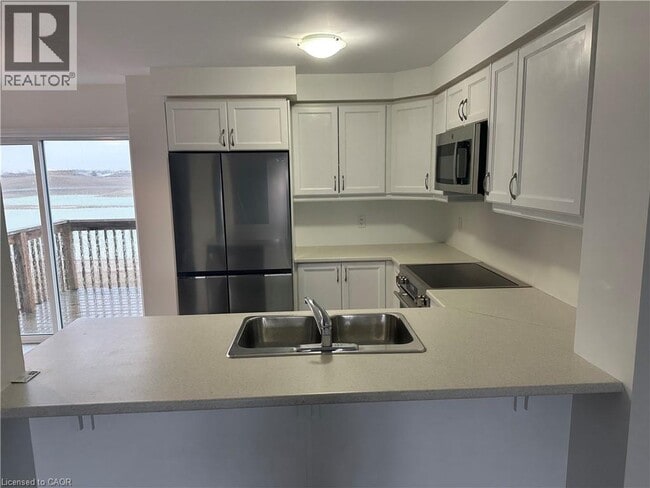 51 Mayland Trl in Stoney Creek, ON - Building Photo - Building Photo