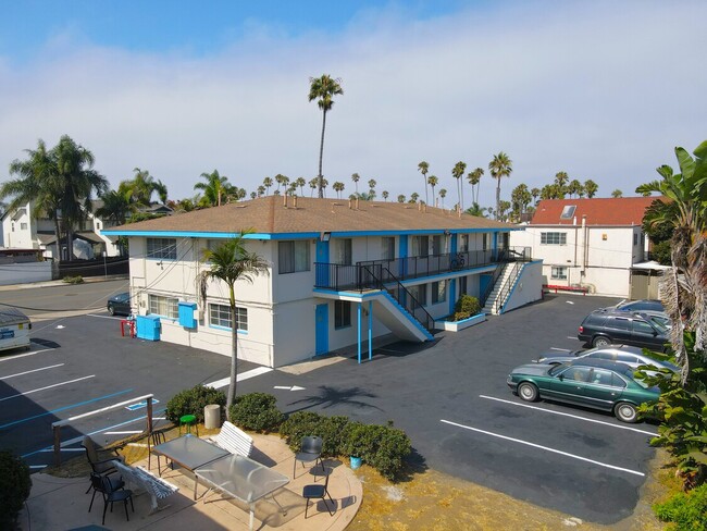 5074-5080 W Point Loma Blvd in San Diego, CA - Building Photo - Building Photo