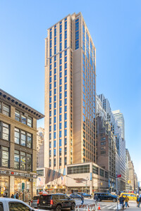 100 W 39th St in New York, NY - Foto de edificio - Building Photo