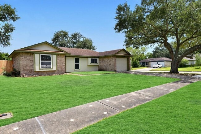 2502 Ewell Dr in League City, TX - Building Photo - Building Photo