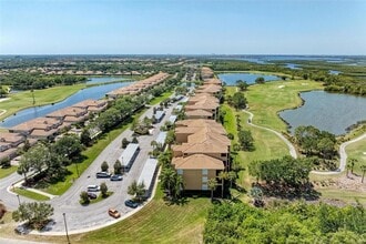 8403 Grand Estuary Trail, Unit 107 in Bradenton, FL - Foto de edificio - Building Photo