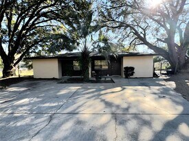 6820 NE 7th St in Ocala, FL - Building Photo