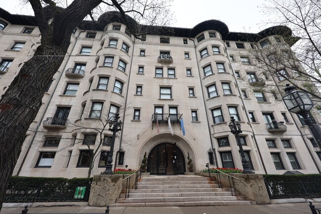 416 Commonwealth Ave, Unit 210 in Boston, MA - Foto de edificio - Building Photo