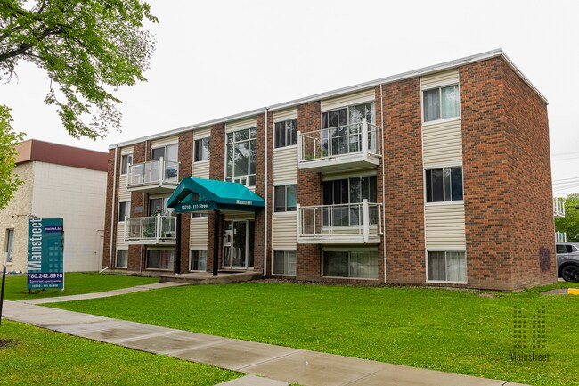 Somerset Apartments in Edmonton, AB - Building Photo - Building Photo