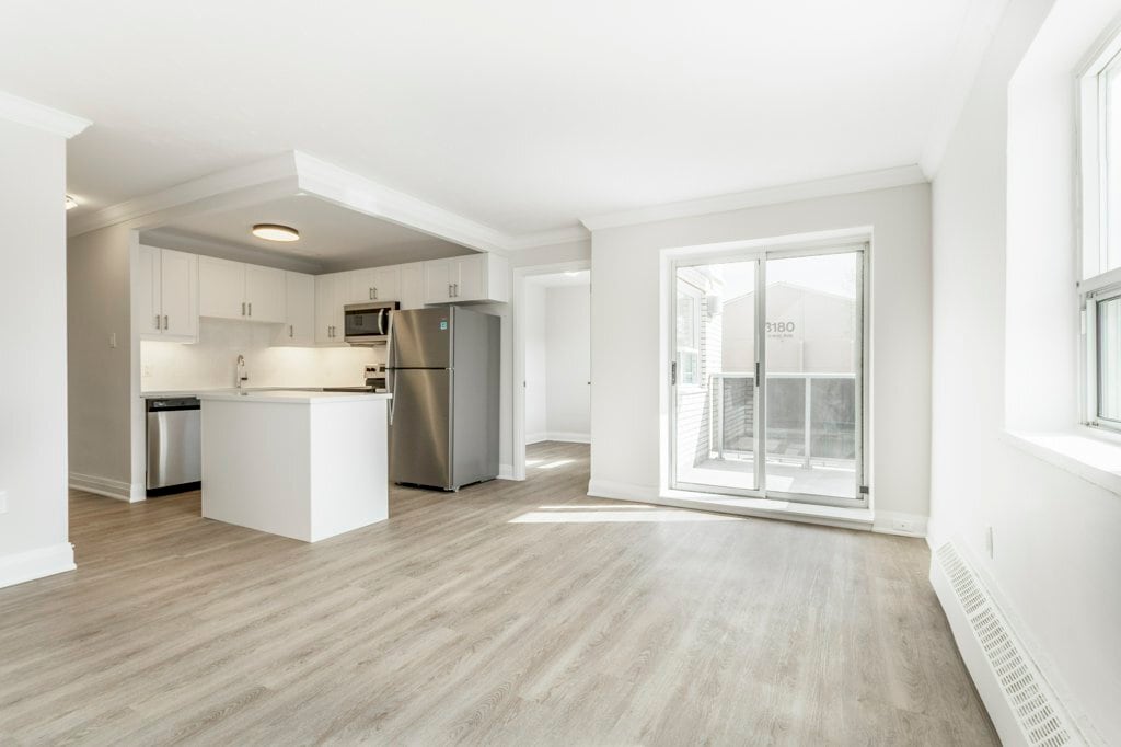 3141 Jaguar Valley in Mississauga, ON - Building Photo